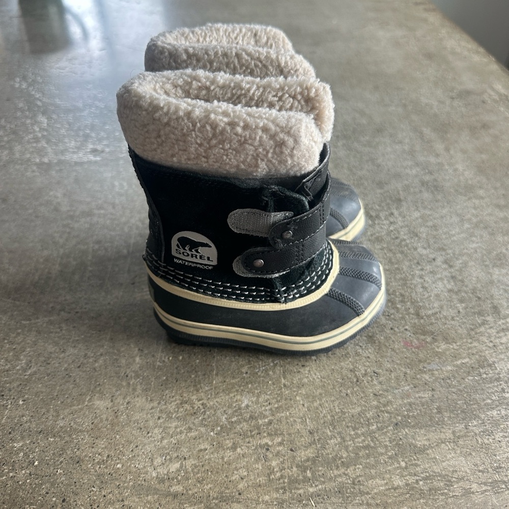 Sorel Toddler Black Winter Boots